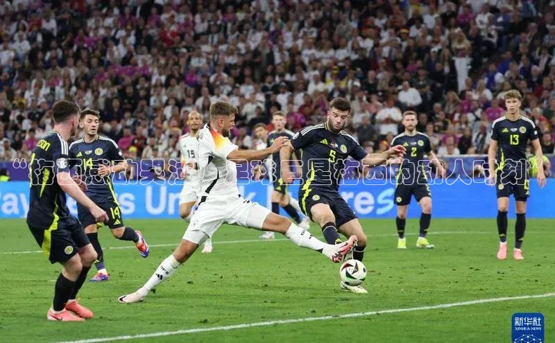 beat365官方唯一入口百度识图“梅西感动哭泣！足球巨星梅西的动人时刻”